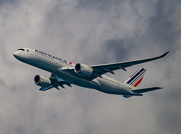 Air France over Chicago 2025