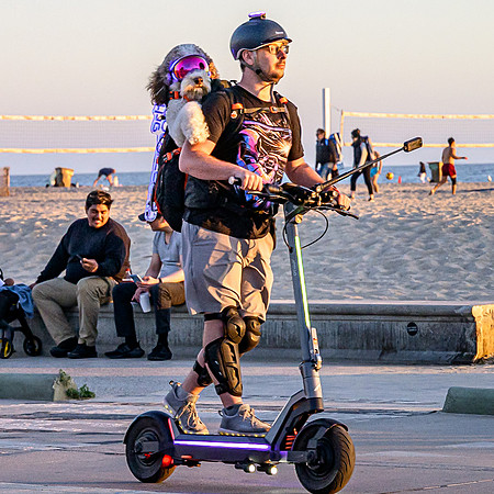 Running late Santa Monica 2025