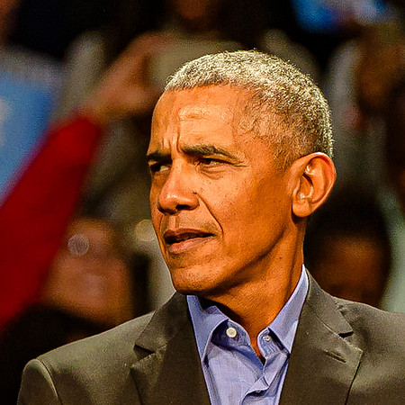 President Barack Obama at rally in Chicago 11/4/18