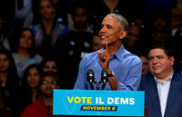 Barack Obama and JB Ptritzker at rally in Chicago 11/4/18