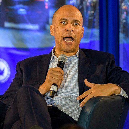 Corey Booker campaigns in Iowa 12/6/19