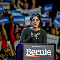 Sarah Silverman supports Bernie Sanders at LA rally 3/1/220