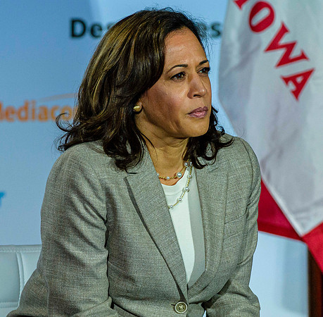 Kamala Harris campaigns in Iowa 7/16/19